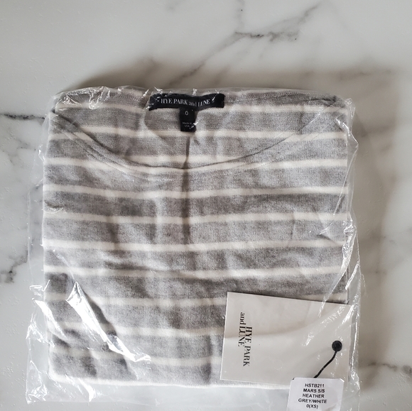 HYE PARK and LUNE Supersoft Gray & White  T-Shirt - Picture 10 of 12